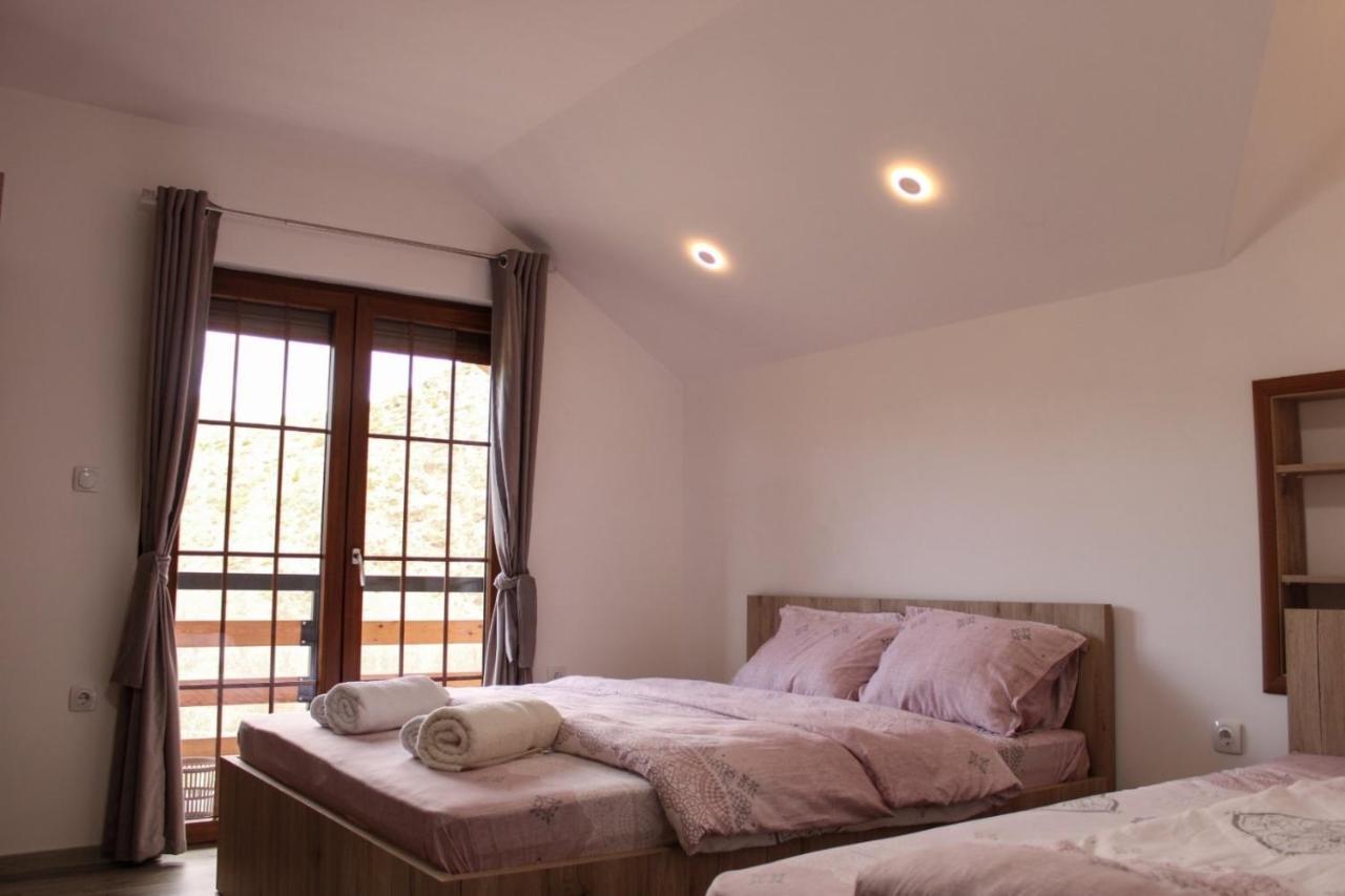 Eleon Motel Brezovice Εξωτερικό φωτογραφία