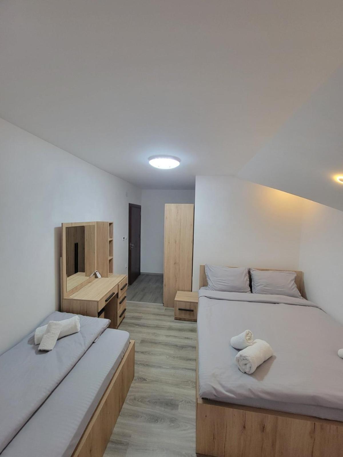 Eleon Motel Brezovice Εξωτερικό φωτογραφία